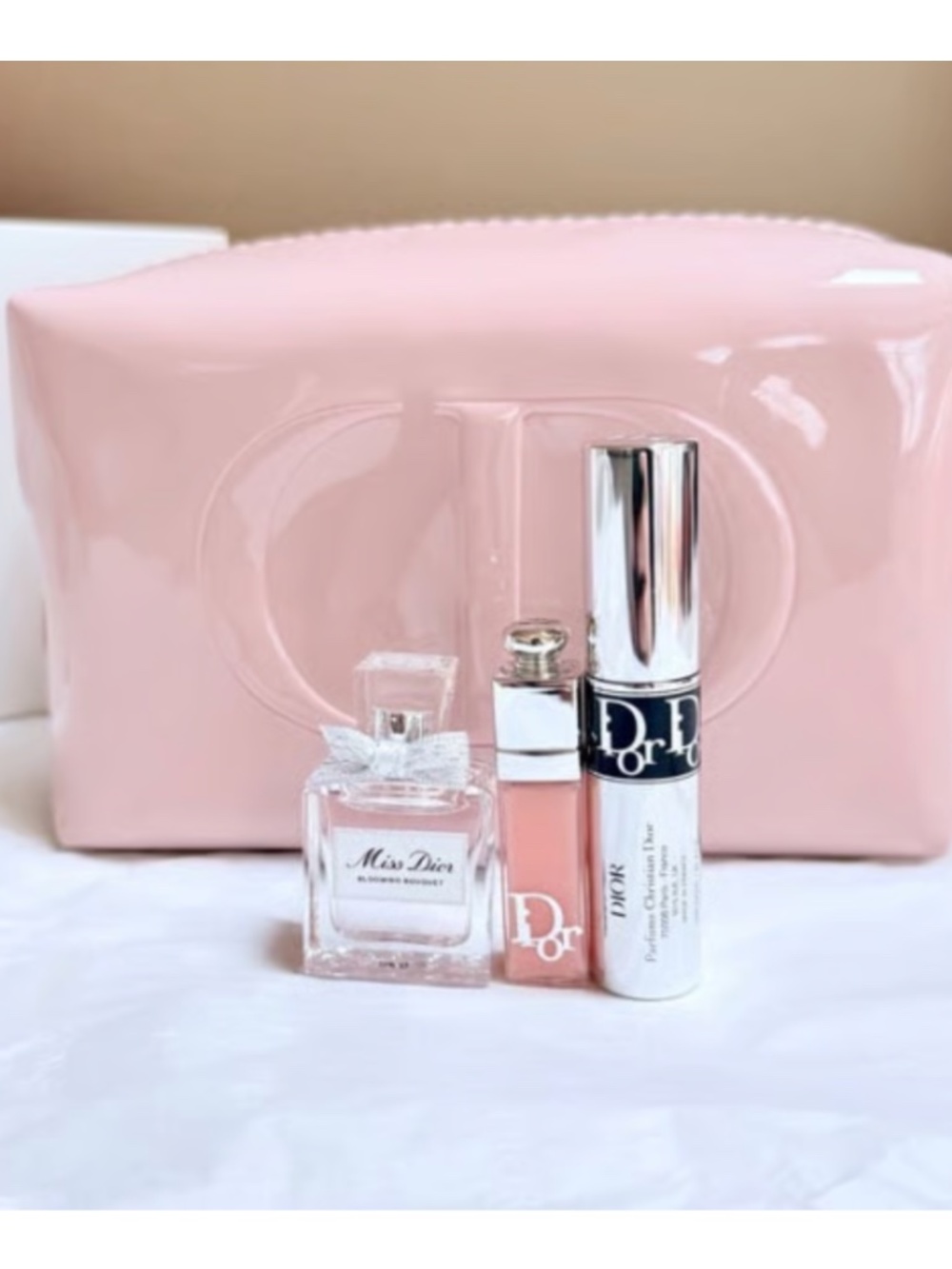 NEW Dior Pink Patent Pouch set of 4 - Picture 2 of 3